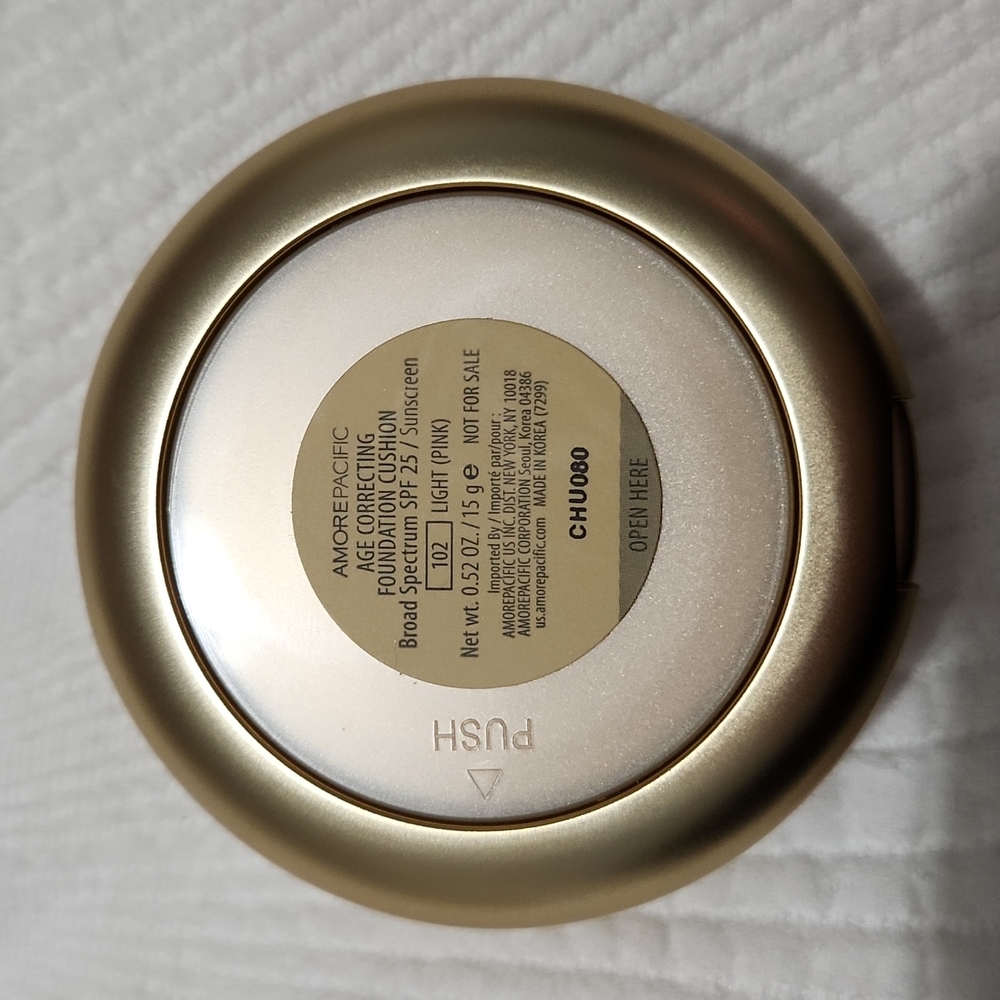 AMOREPACIFIC Age Correcting Foundation Cushion - Picture 2 of 3